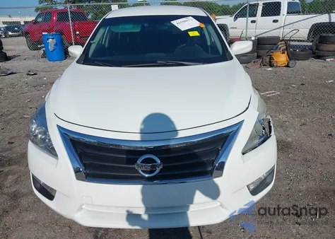 2015 Nissan Altima 2.5 S из США, поврежденный, VIN 1N4AL3AP7FN388080